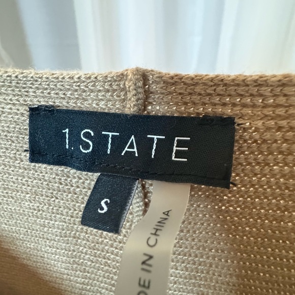 1State sweater with balloon sleeve - NWT
MSRP 69$ usd - Picture 4 of 7